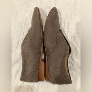 Poppy Barley 365 Slip-On